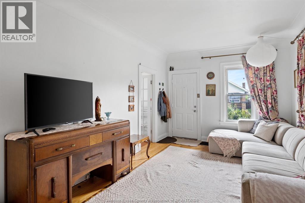 1545 LILLIAN AVENUE - Image 6