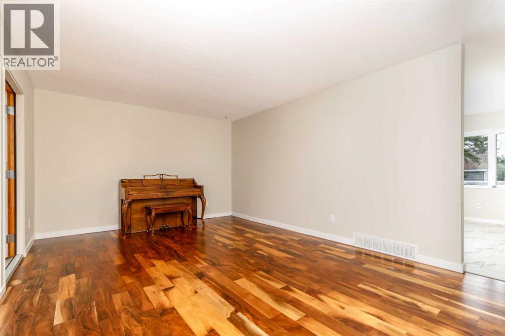 27 Martin Close - Image 4