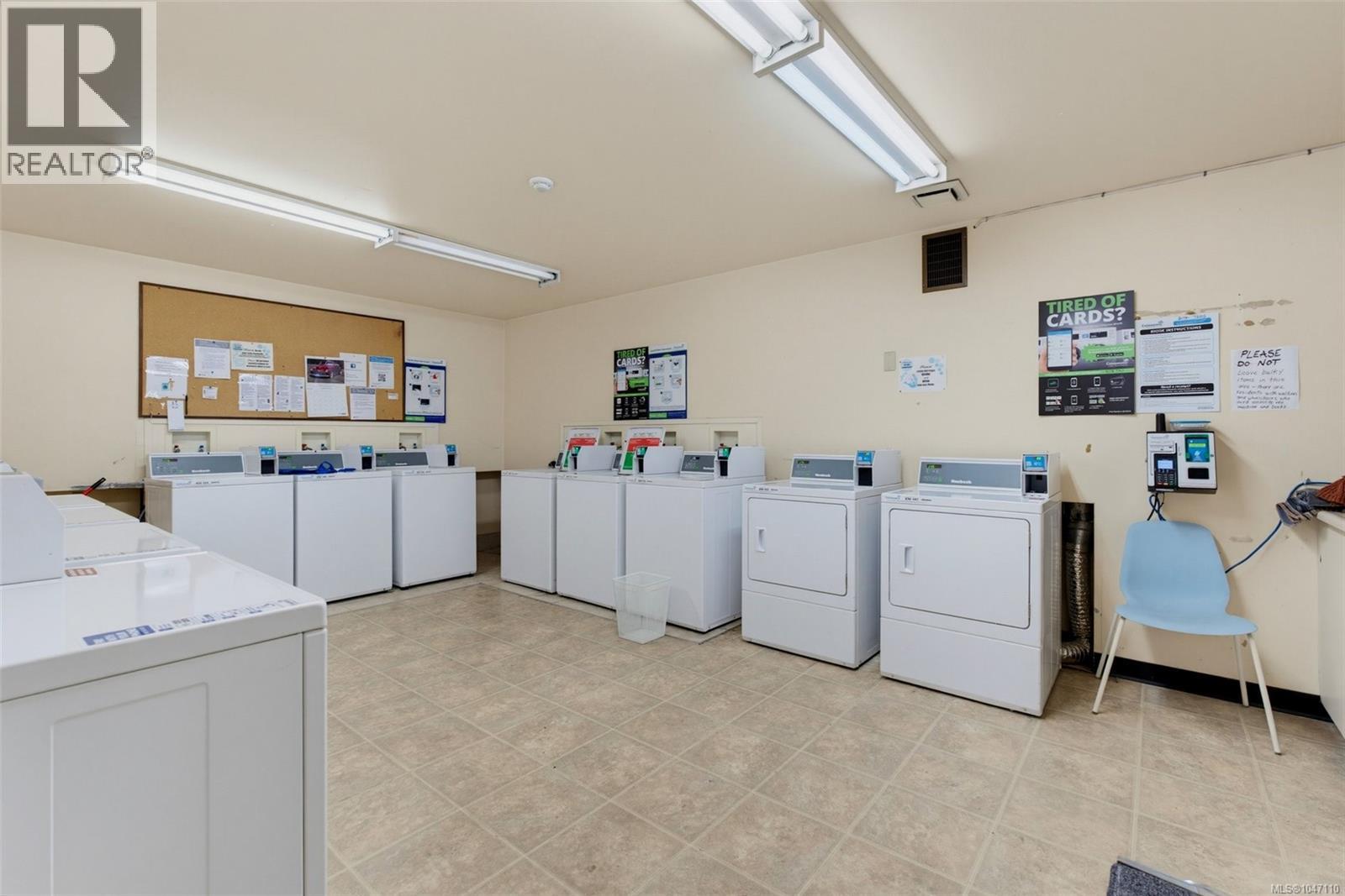 421 3255 Glasgow Avenue, Saanich
