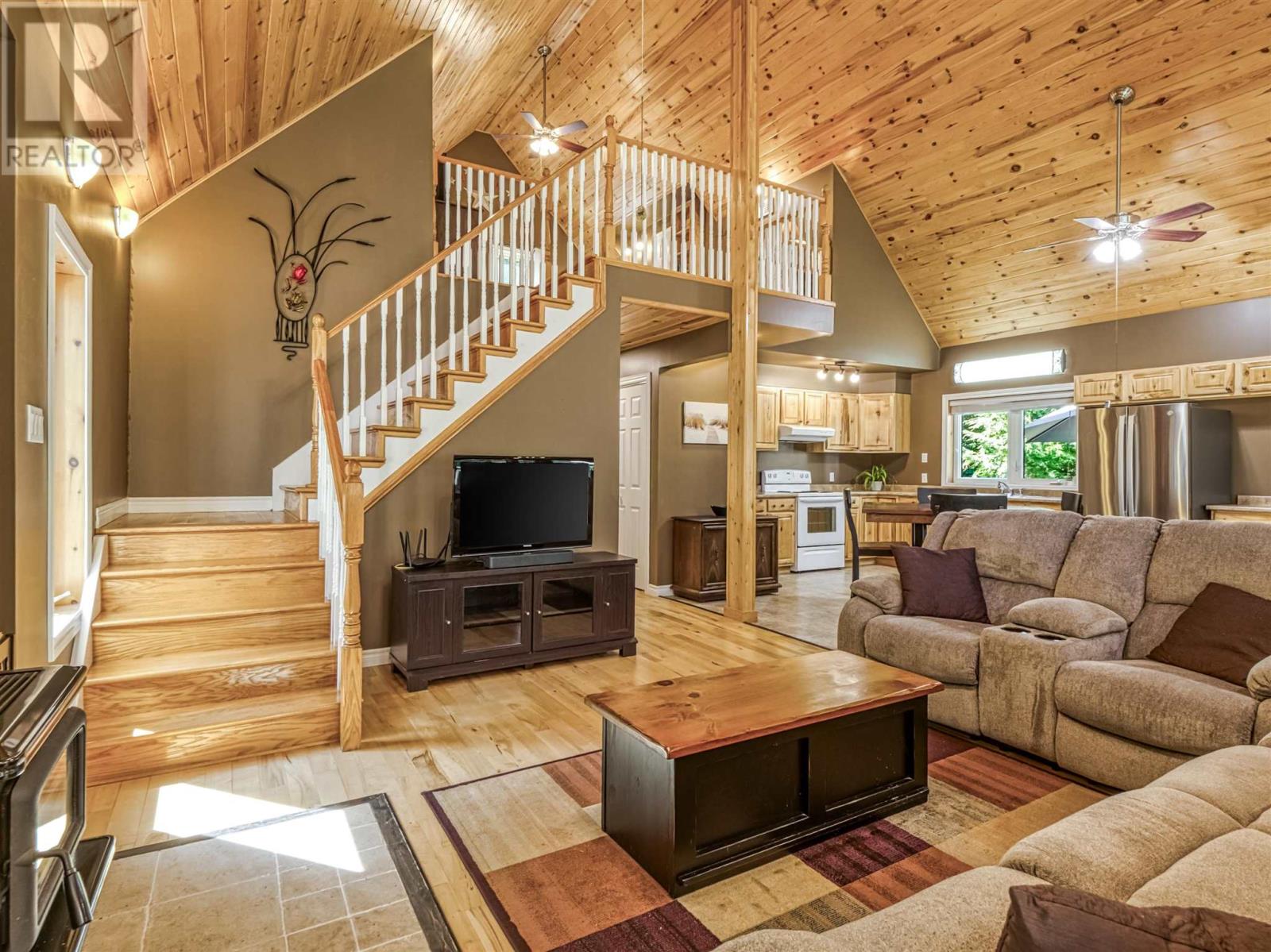 564 Dunlop Shores RD - Image 23