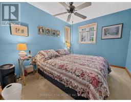 Primary Bedroom - 284 Fourteenth Avenue, Cochrane, ON P0L1C0 Photo 9
