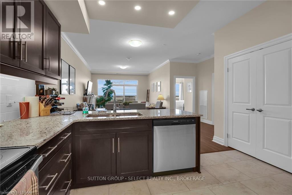 #1002 260 VILLAGEWALK BOULEVARD - 11
