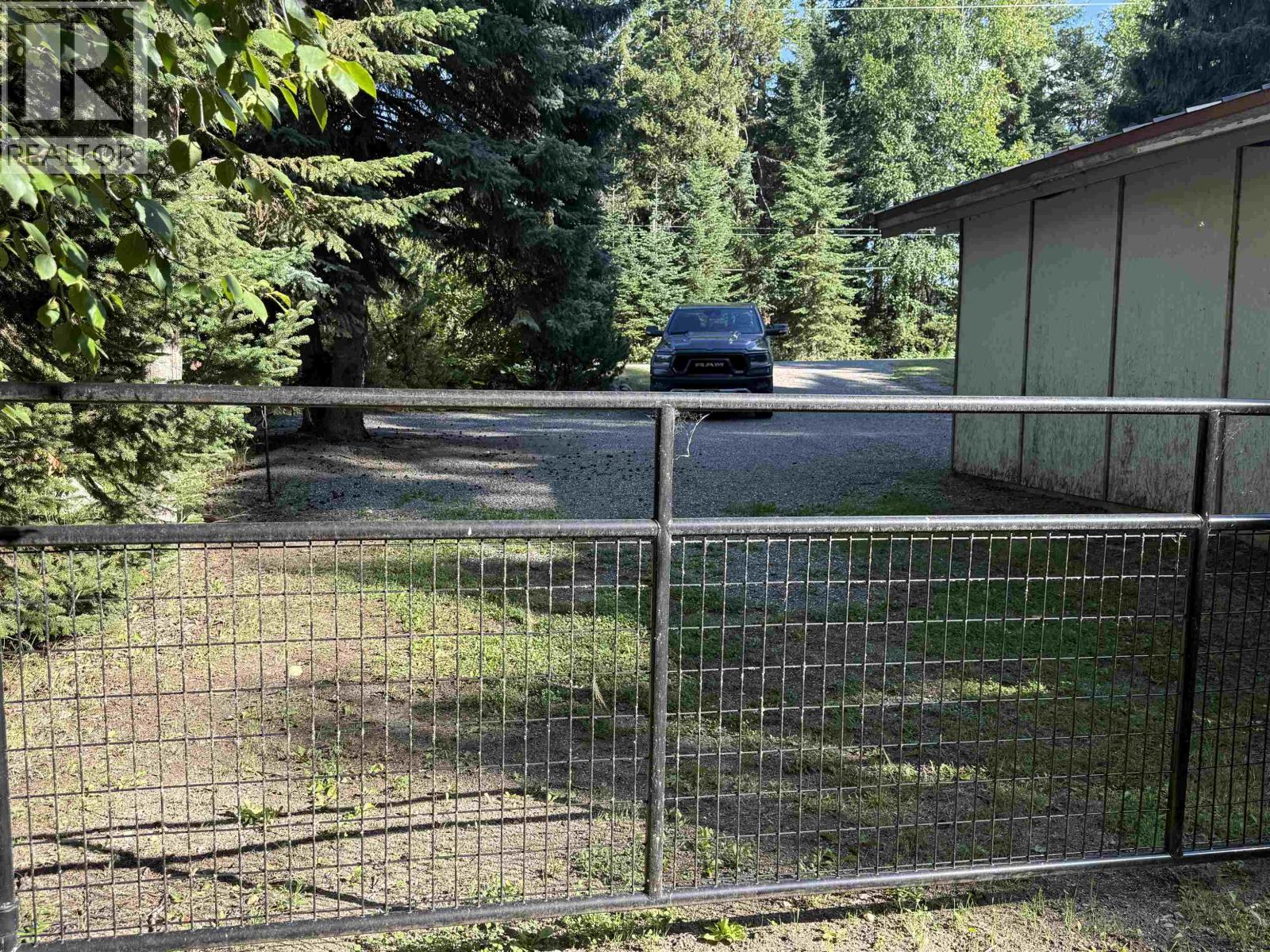Photo 12 of 37 — 14040 GISCOME ROAD · Prince George, BC