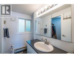 52495 Guest Road, Cluculz Lake, BC V0J3A3 Photo 18