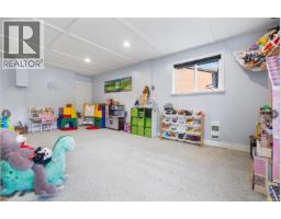 428 Raza Pl, Campbell River, BC V9W6T3 Photo 11