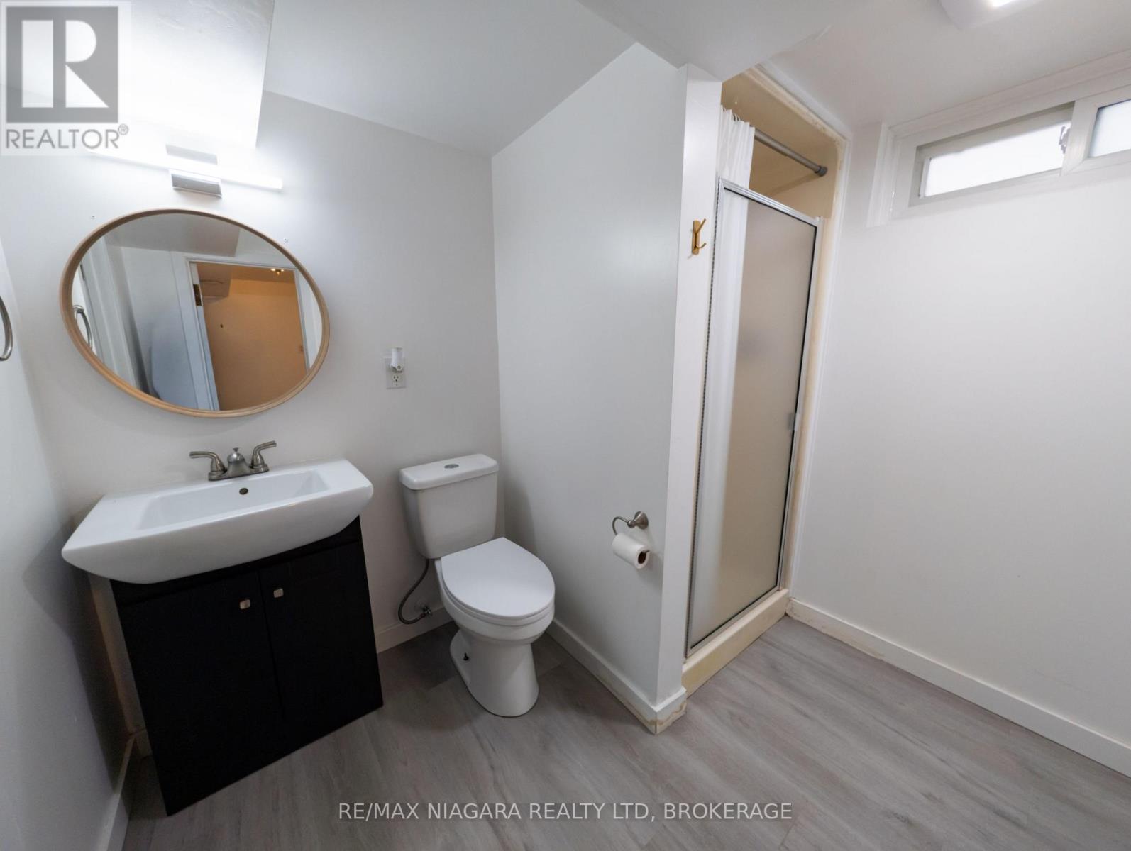 52 FIFTH STREET - Image 32