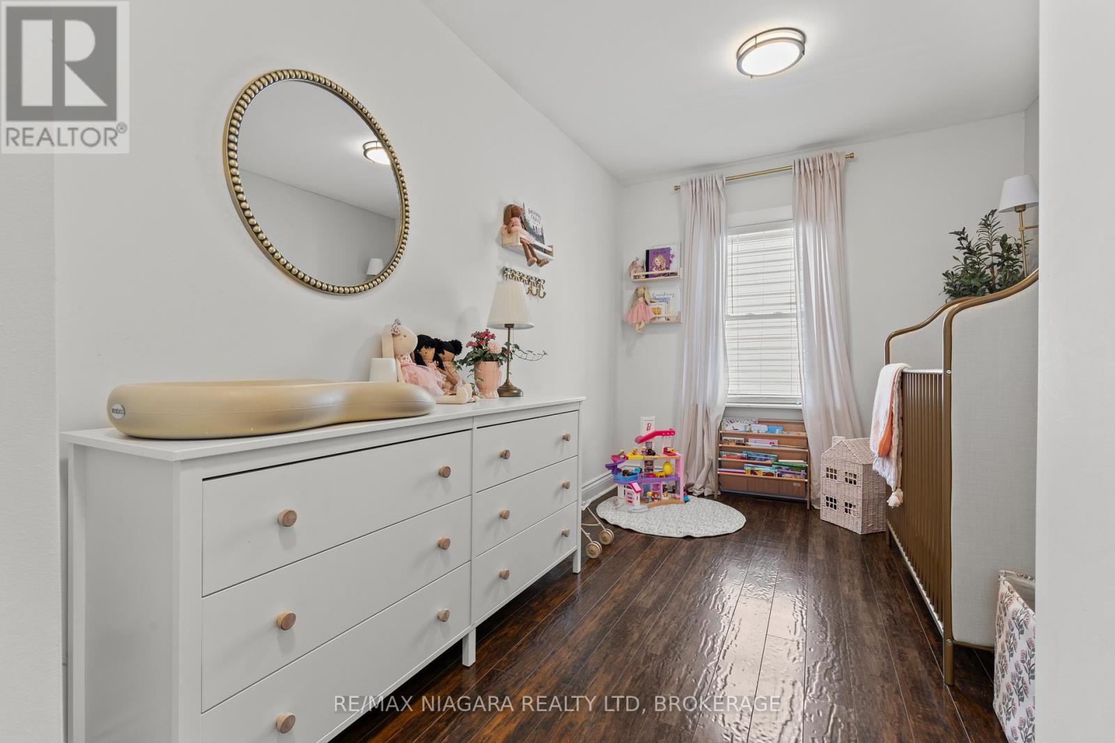 17 HUMBOLDT PARKWAY - Image 19