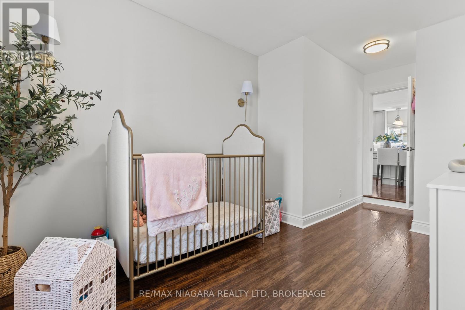 17 HUMBOLDT PARKWAY - Image 20