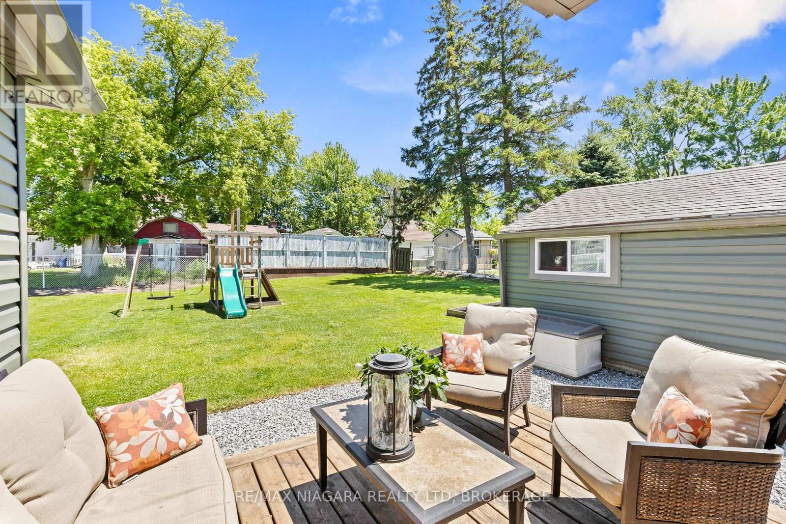 17 HUMBOLDT PARKWAY - Image 37