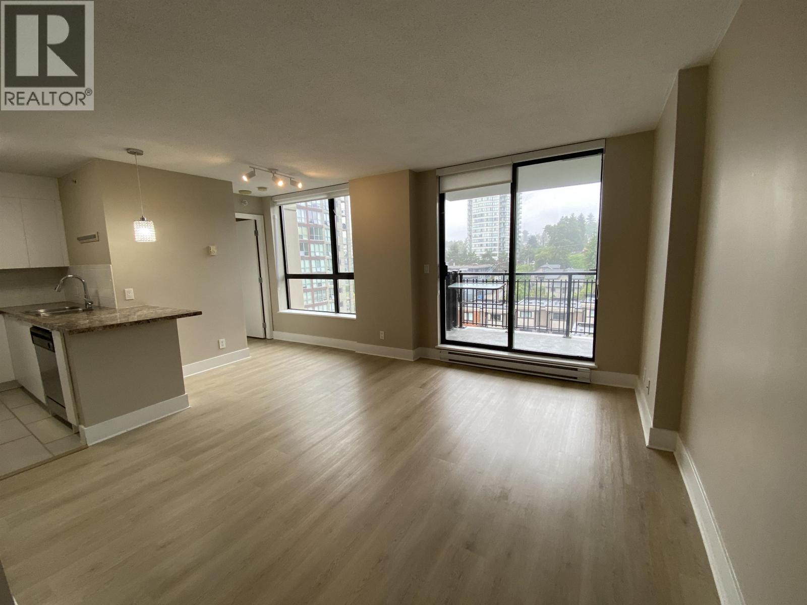 1002 833 AGNES STREET, New Westminster