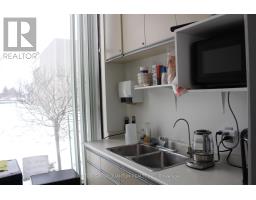 2239 Winston Park Drive, Oakville, ON L6H5R1 Photo 15