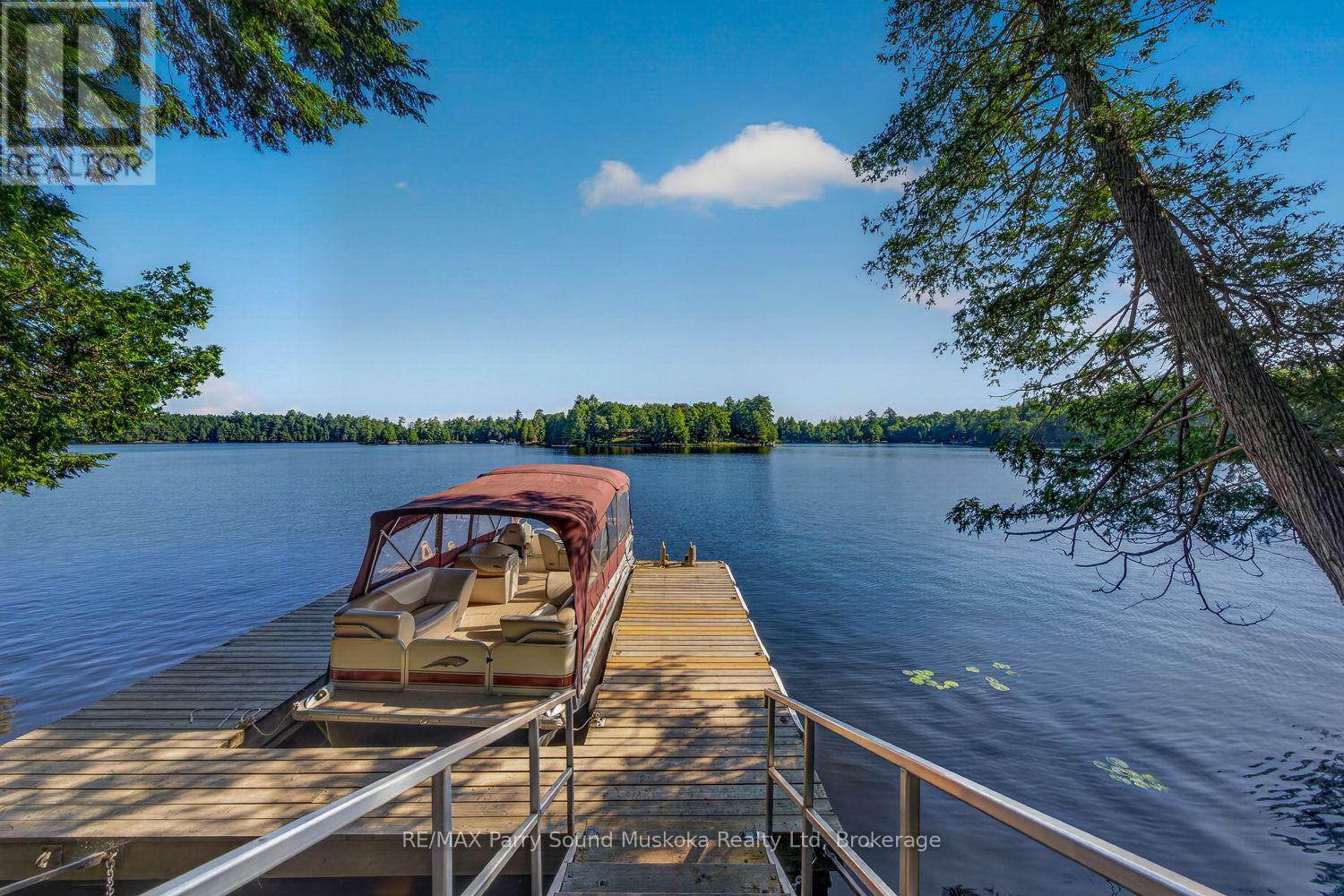 12 SILVER BIRCH CIRCLE - 36