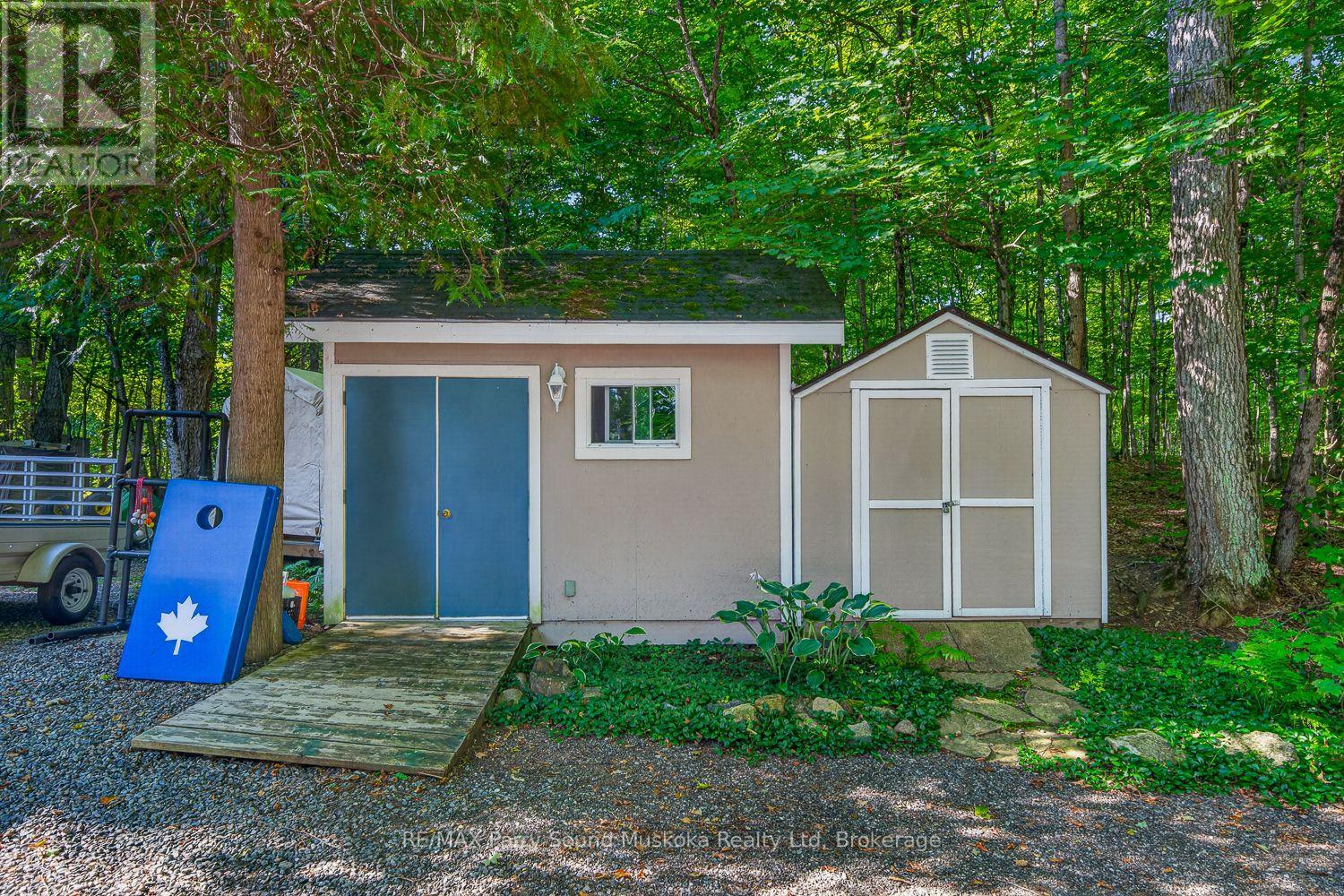 12 SILVER BIRCH CIRCLE - 45