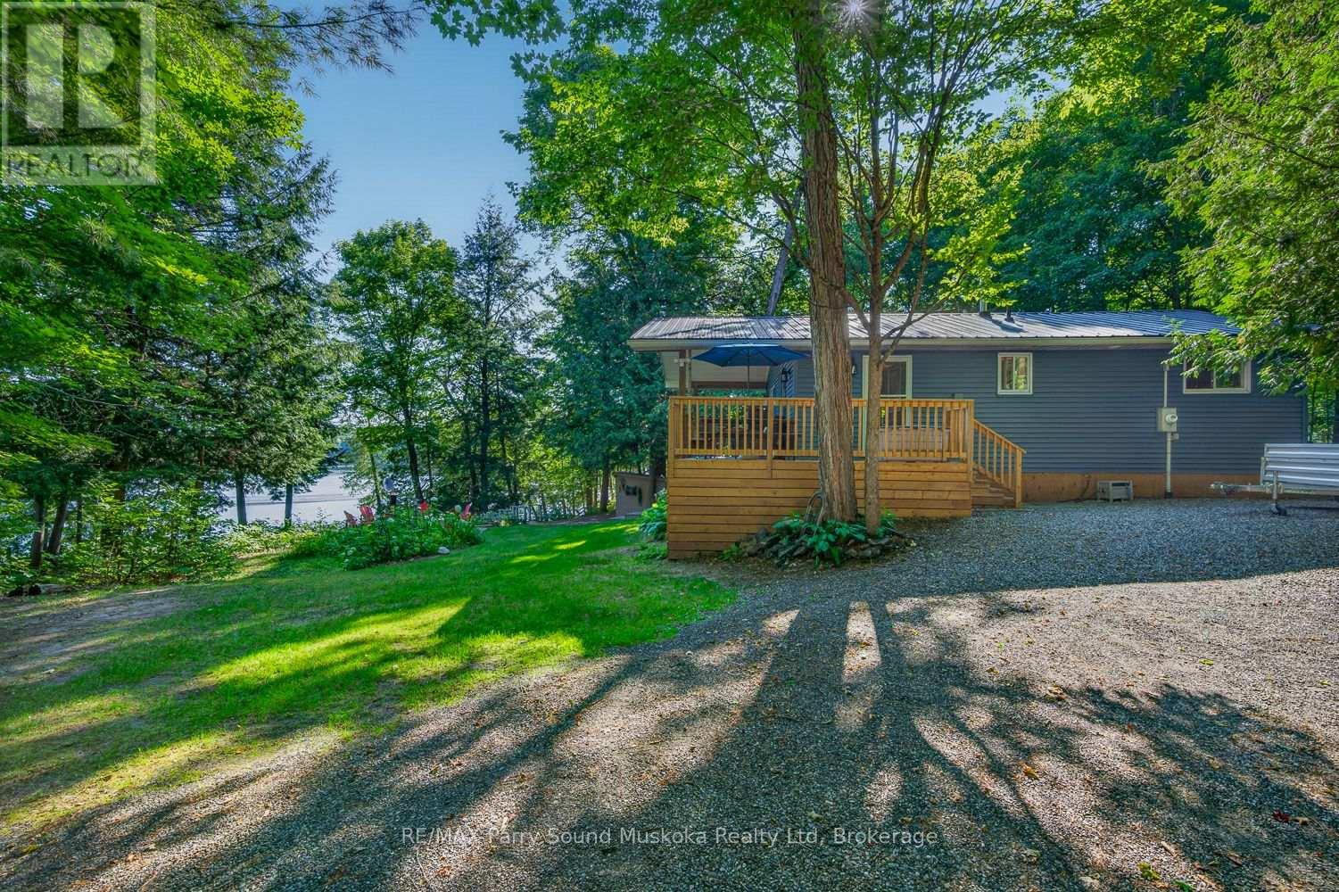 12 SILVER BIRCH CIRCLE - 46