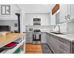 12 Silver Birch Circle, Mckellar, ON P2A0B5 Photo 10