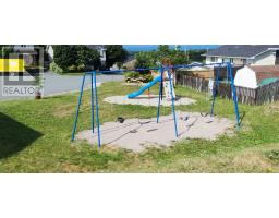 8 Breeze Place thumbnail 36