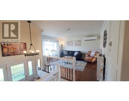 8 Breeze Place thumbnail 8