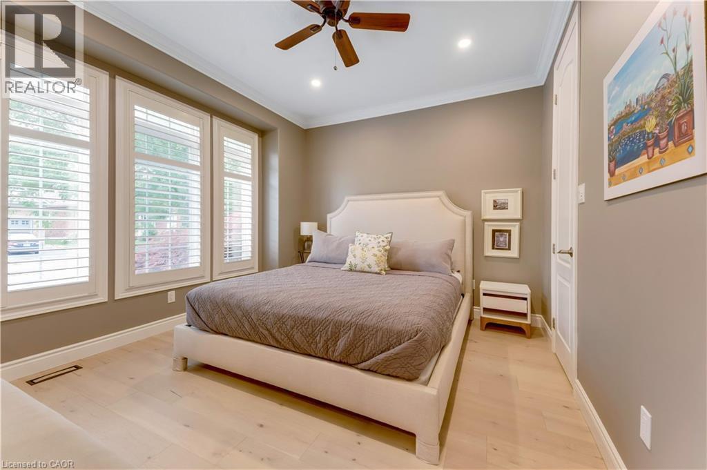 213 EDGEWATER Crescent - Image 5