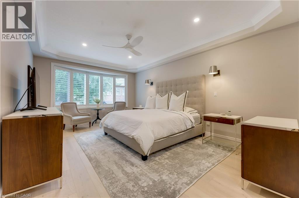 213 EDGEWATER Crescent - Image 21