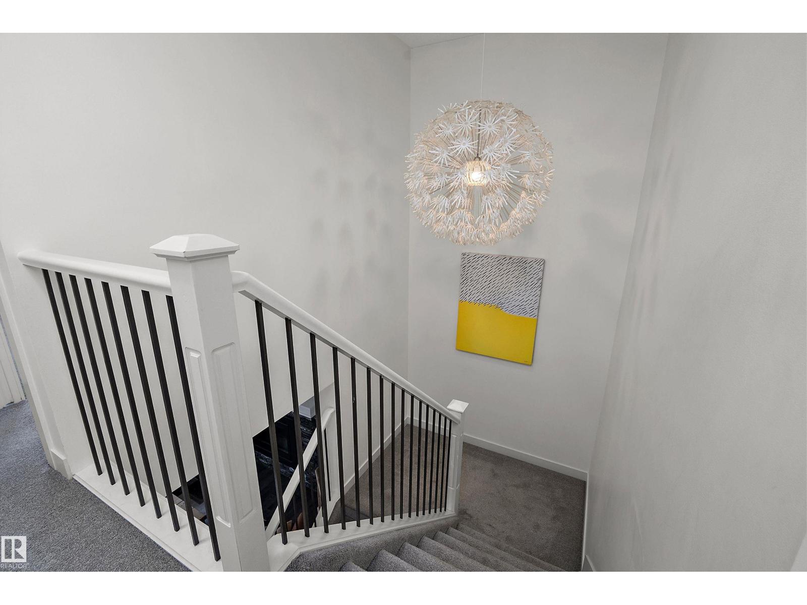 15832 11 AV SW - Image 19