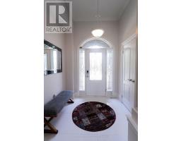 Primary Bedroom - 195 Ridge Way, New Tecumseth, ON L9R0K5 Photo 6