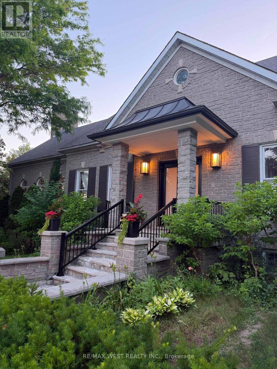 5 HUMBERVIEW DRIVE - 34