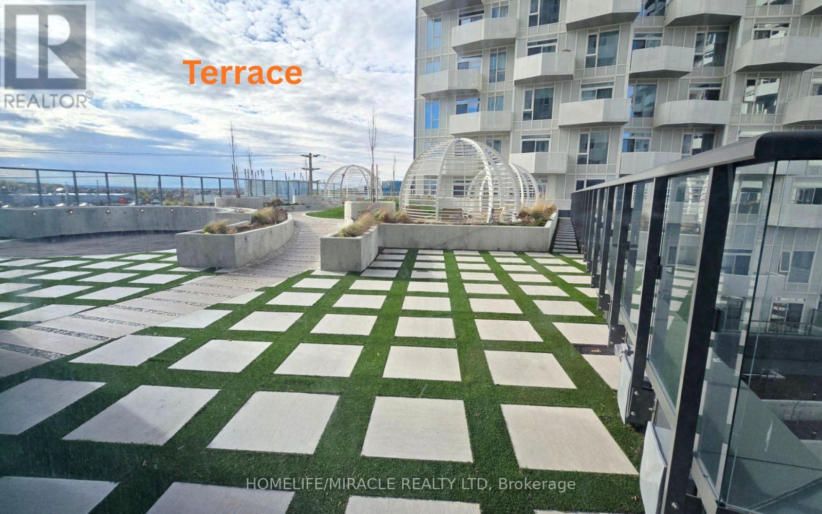 #2118 10 ABEJA STREET - Image 31