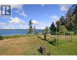 6249/6259 Island Hwy S, Union Bay, BC V0R3B0 Photo 37