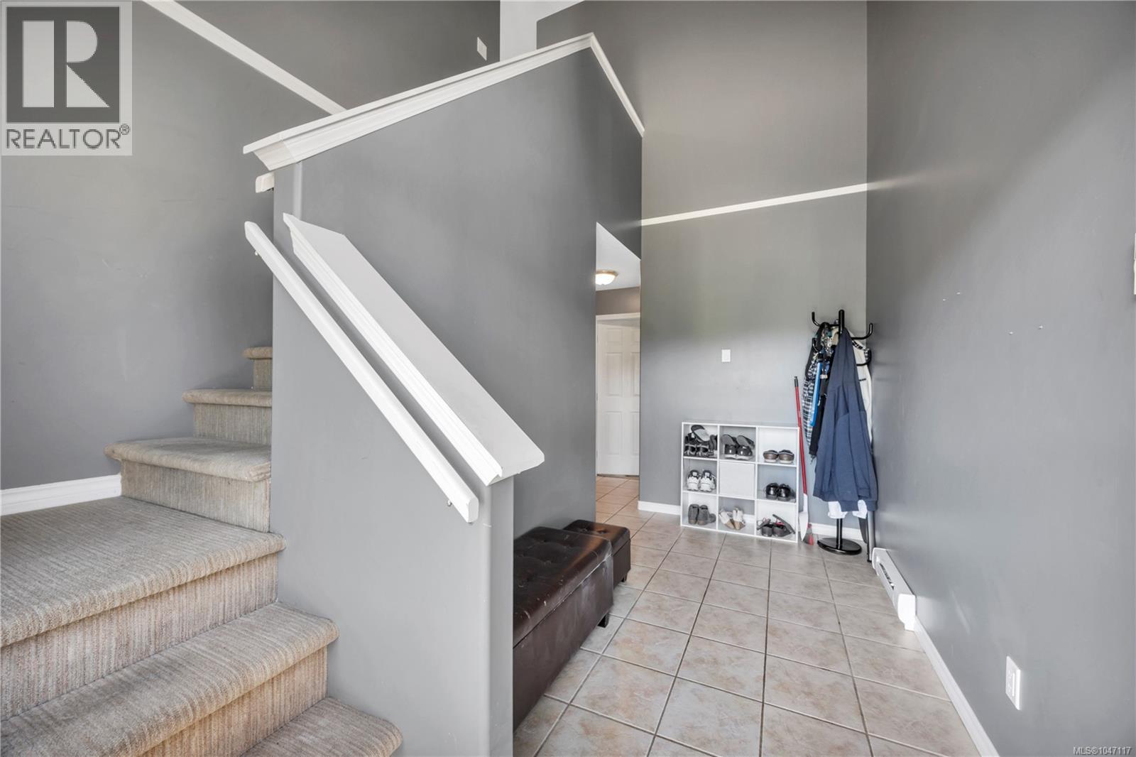 4780 Fairbrook Cres - Image 10