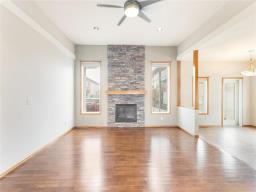 70 Tessler Bay, Winnipeg, MB R2P2Z8 Photo 13