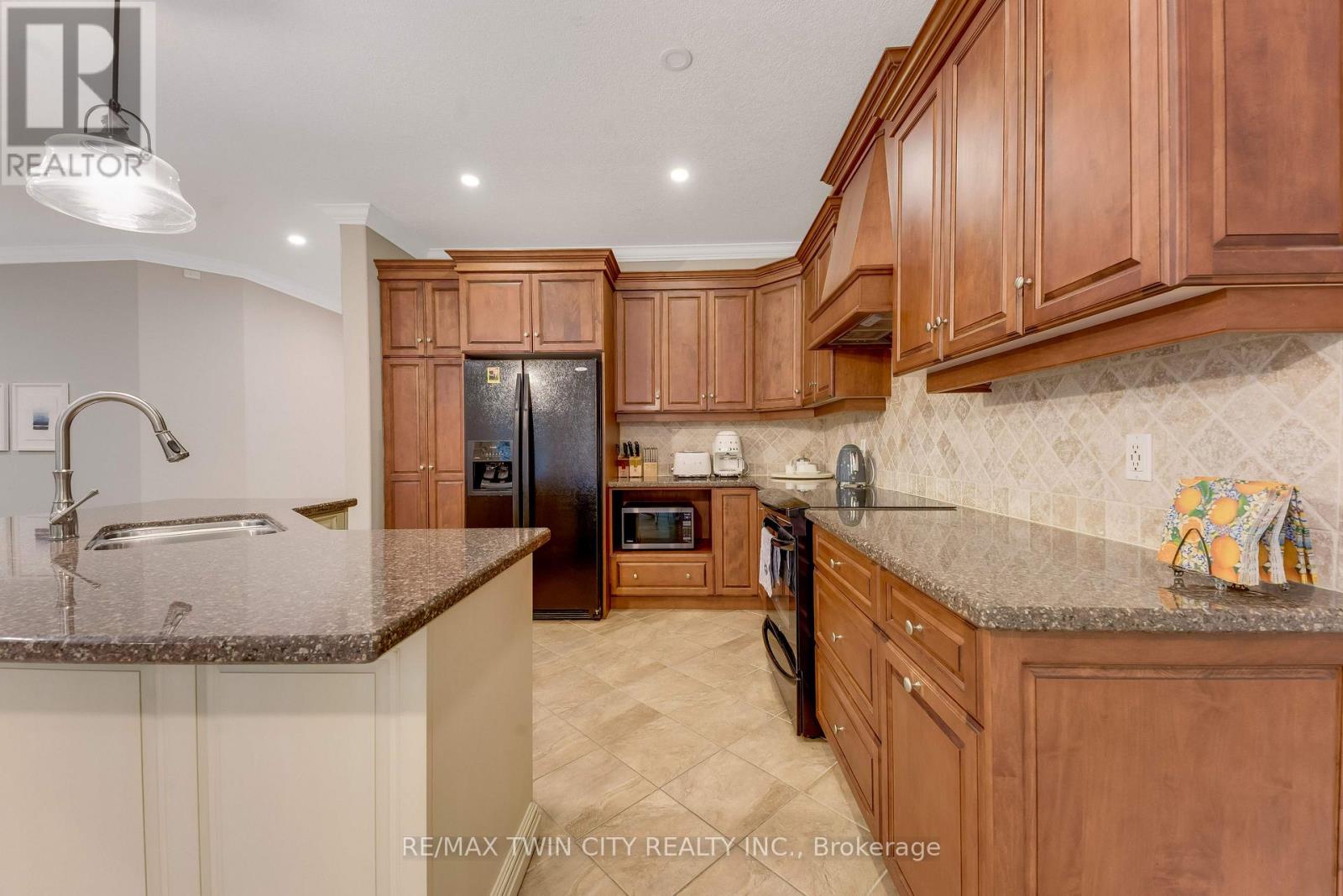 213 EDGEWATER CRESCENT - Image 15