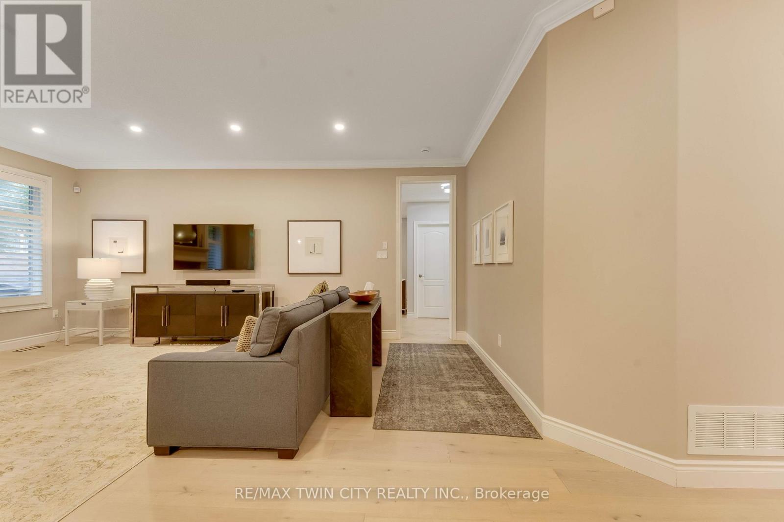 213 EDGEWATER CRESCENT - Image 21