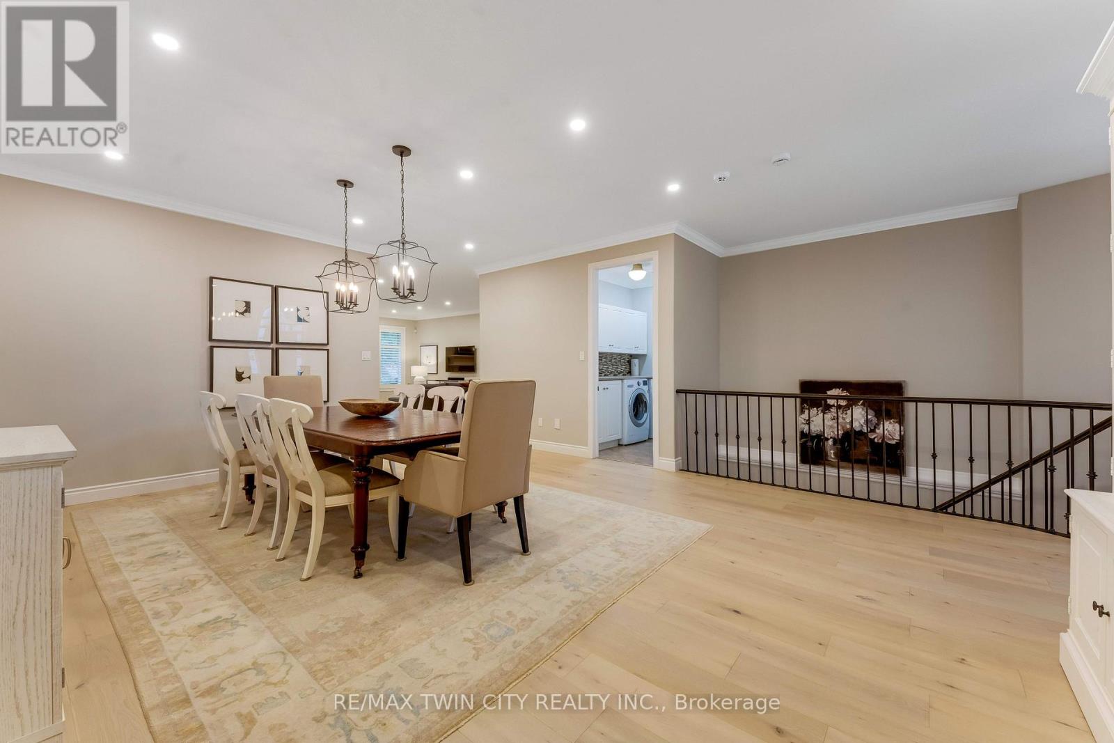 213 EDGEWATER CRESCENT - Image 9