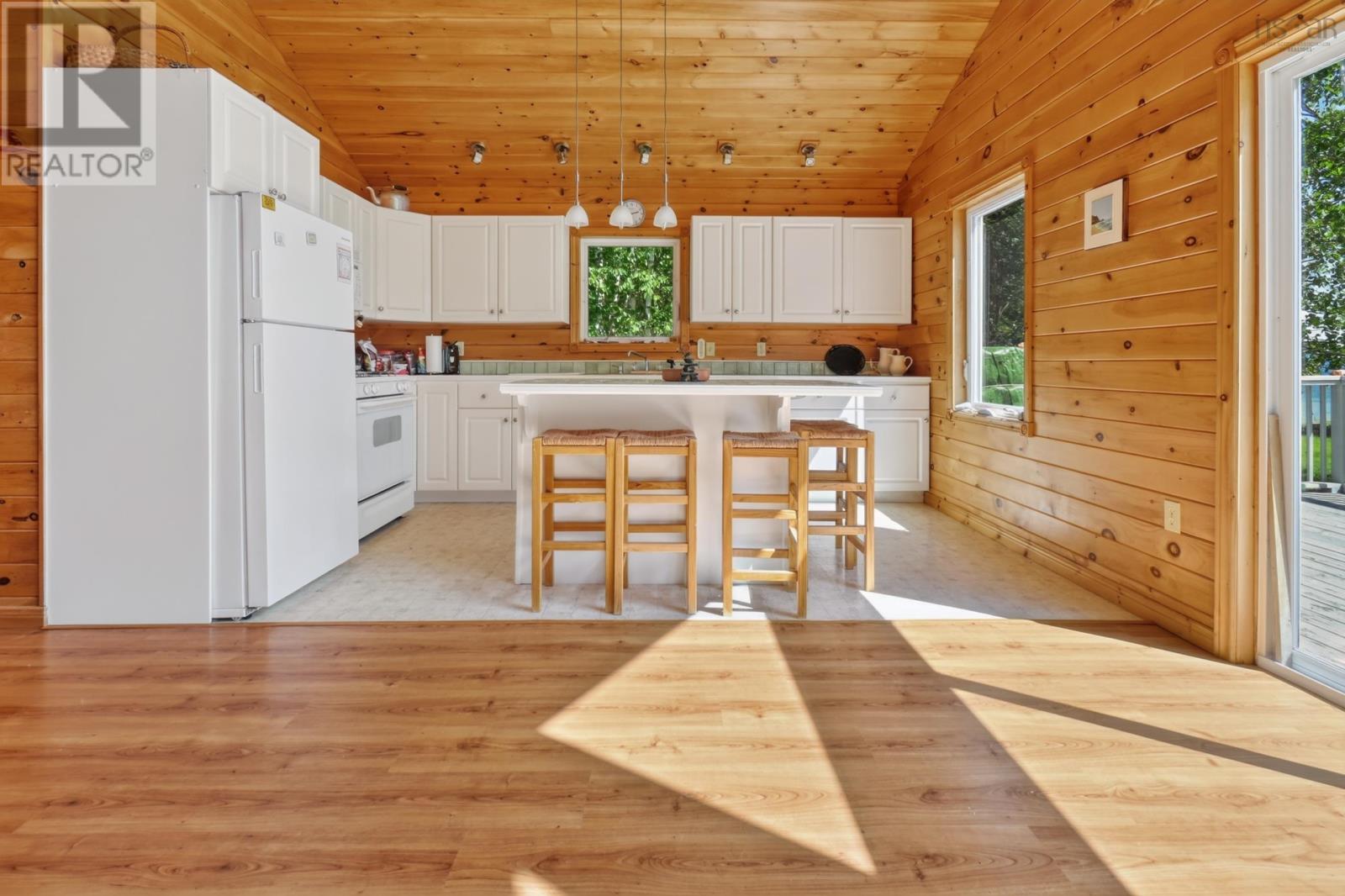 Property 21 of 50 of Cameron Island