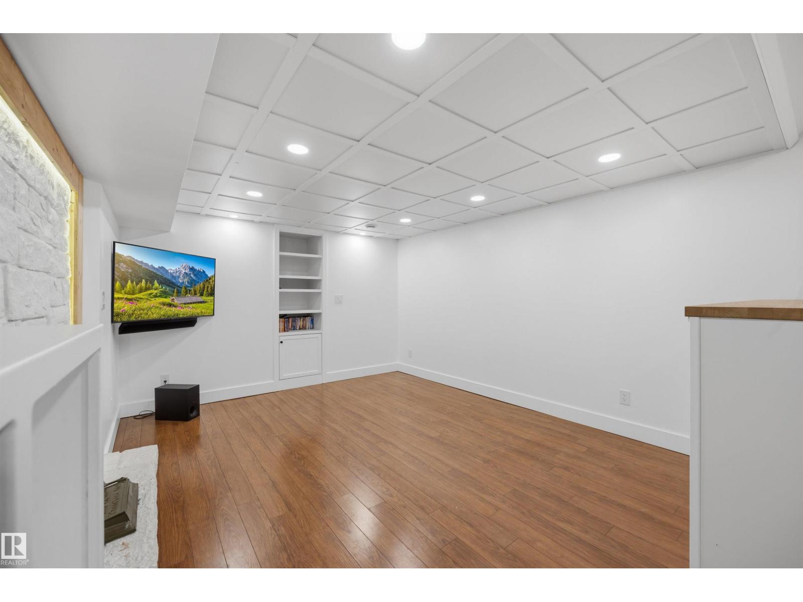 3118 89 ST NW - 42