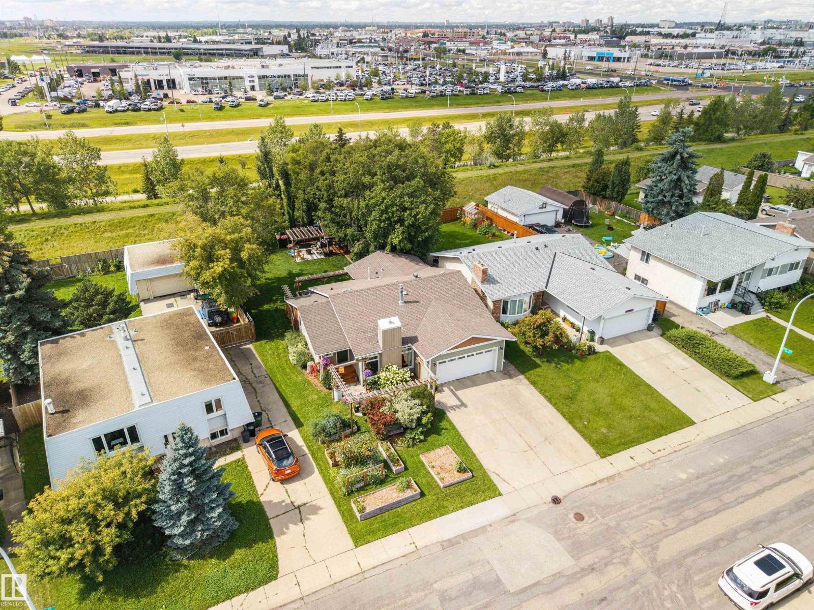 3118 89 ST NW - 62