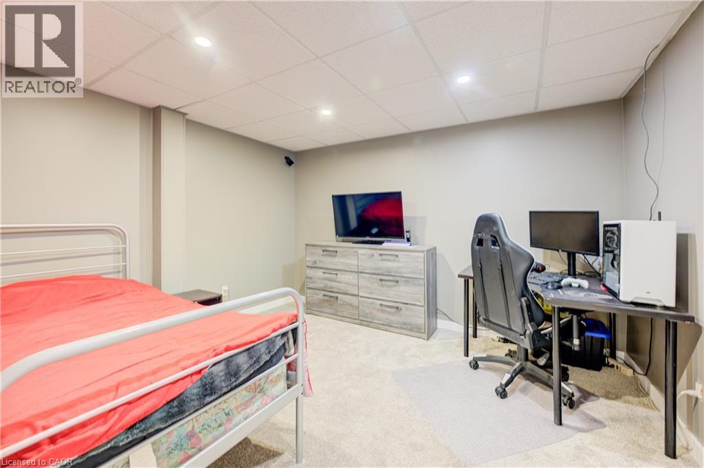 7664 MALTBY Road E - Image 29