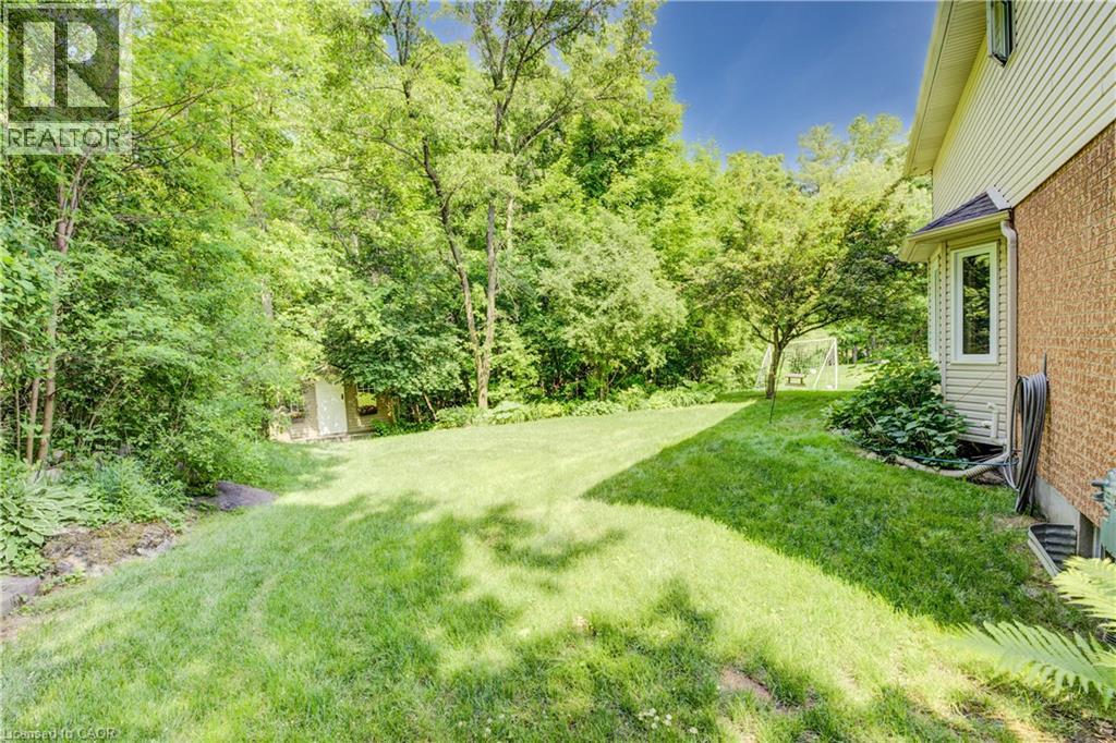 7664 MALTBY Road E - Image 34