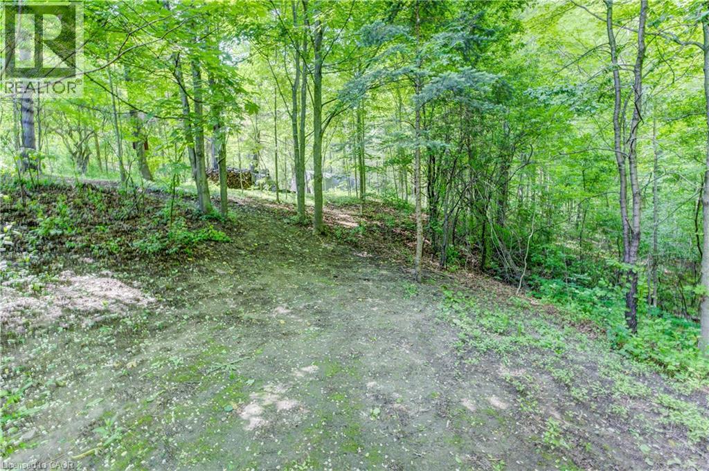 7664 MALTBY Road E - Image 35
