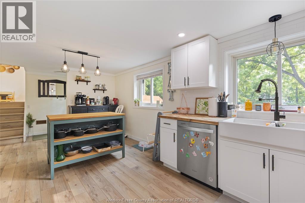 10 OAK STREET - Image 19