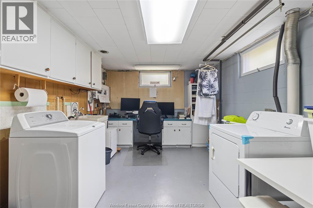 10 OAK STREET - Image 21