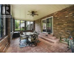 Family room/Fireplace - 2670 Todd Lane, Lasalle, ON N9H1K5 Photo 14