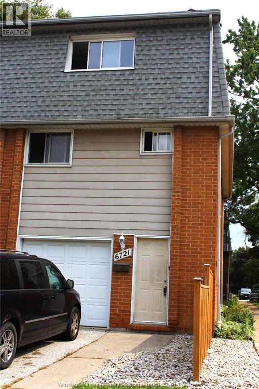 6721 Rose-Ville Garden DRIVE - 1