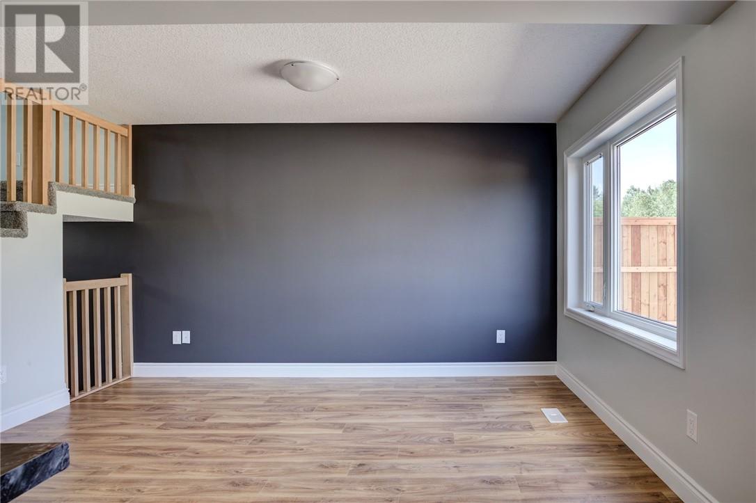 1503 Montrose - Image 7