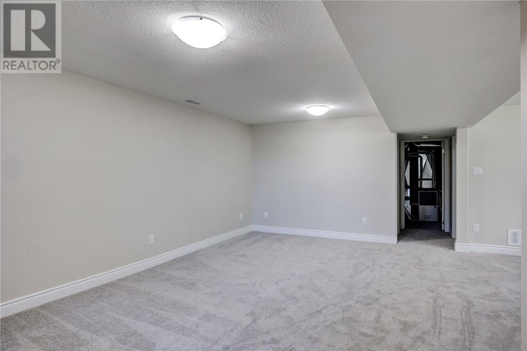 1511 Montrose - 16