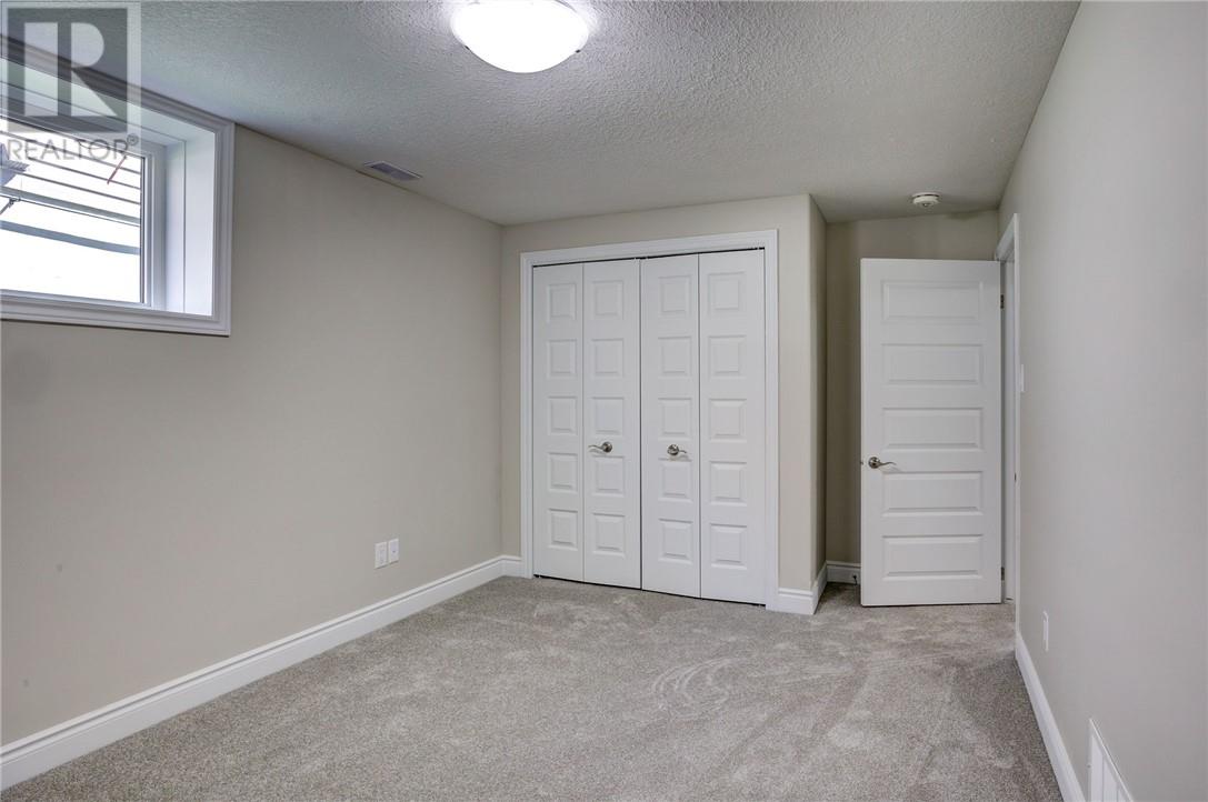 1511 Montrose - 14