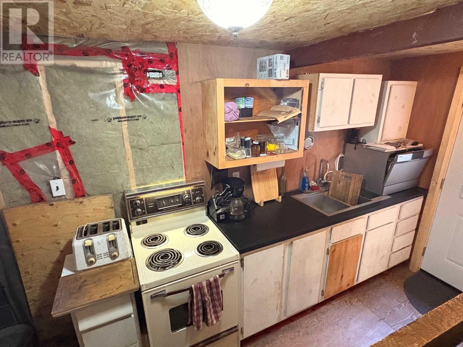 3235 Walnut ST - Image 19