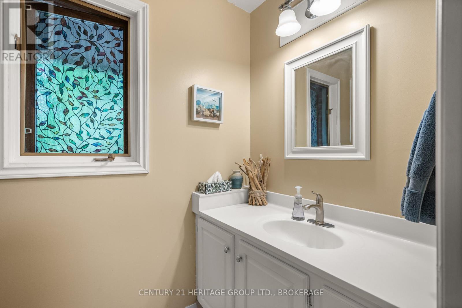 4212 PINE RIDGE DRIVE - Image 19