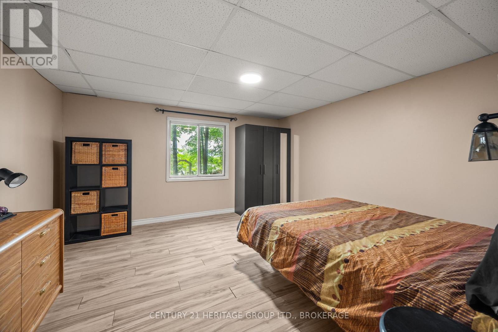 4212 PINE RIDGE DRIVE - Image 31