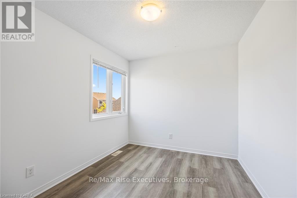 1653 CRIMSON CRESCENT - Image 25